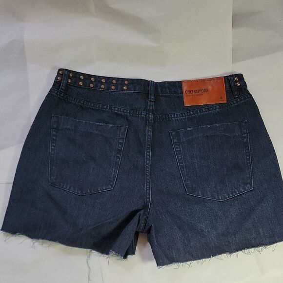 One Teaspoon Denim Shorts NWT - Picture 6 of 7